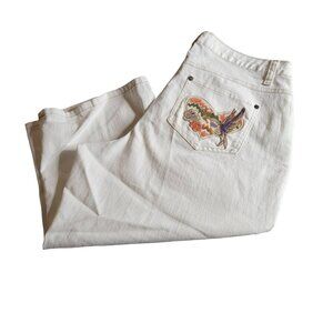 Cream Capri Cato Pants with embroidered detailing Size: 16W